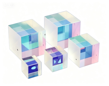 Polarization Cube Beamsplitter